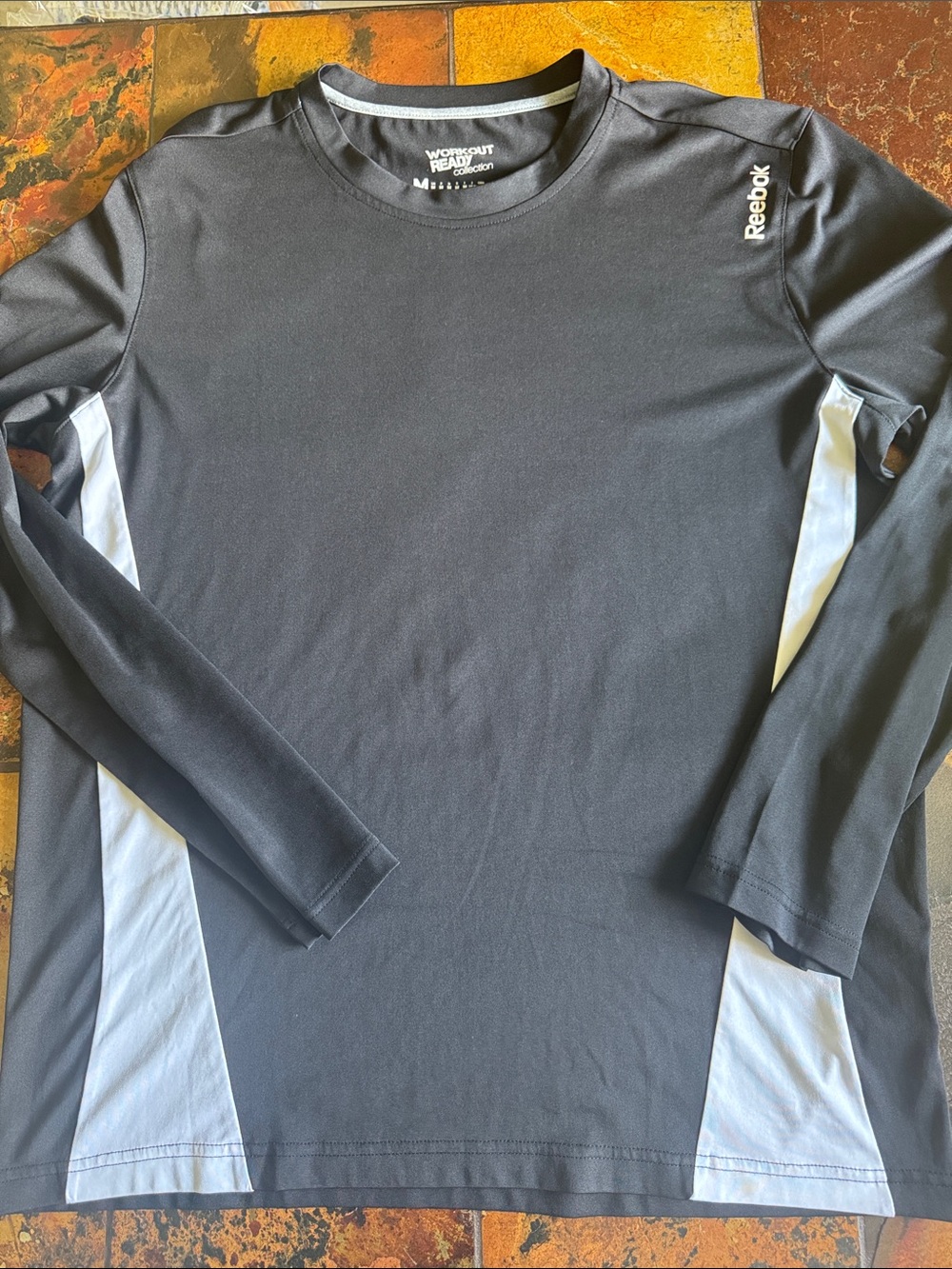 Reebok Men’s Long-Sleeve Athletic Shirt (1035)